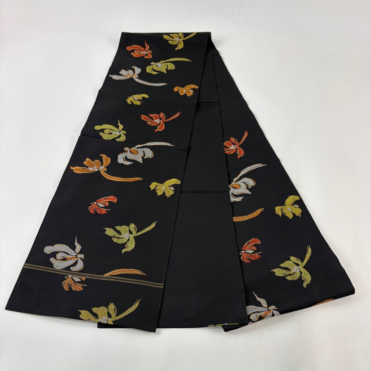 袋帯 名品 川島織物 落款あり 花 箔 黒 六通 正絹｜中古・古着