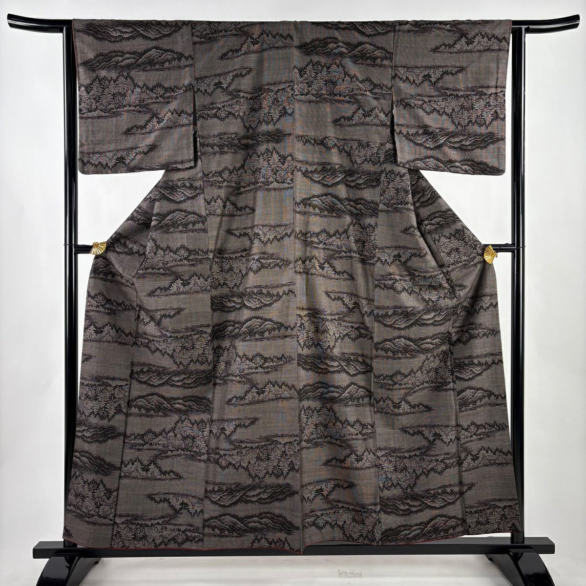 紬 身丈159cm 裄丈63cm 正絹 秀品 【中古】 美品】 紬 身丈159cm 裄丈63cm 正絹 秀品 【中古】の通販 by バイセル