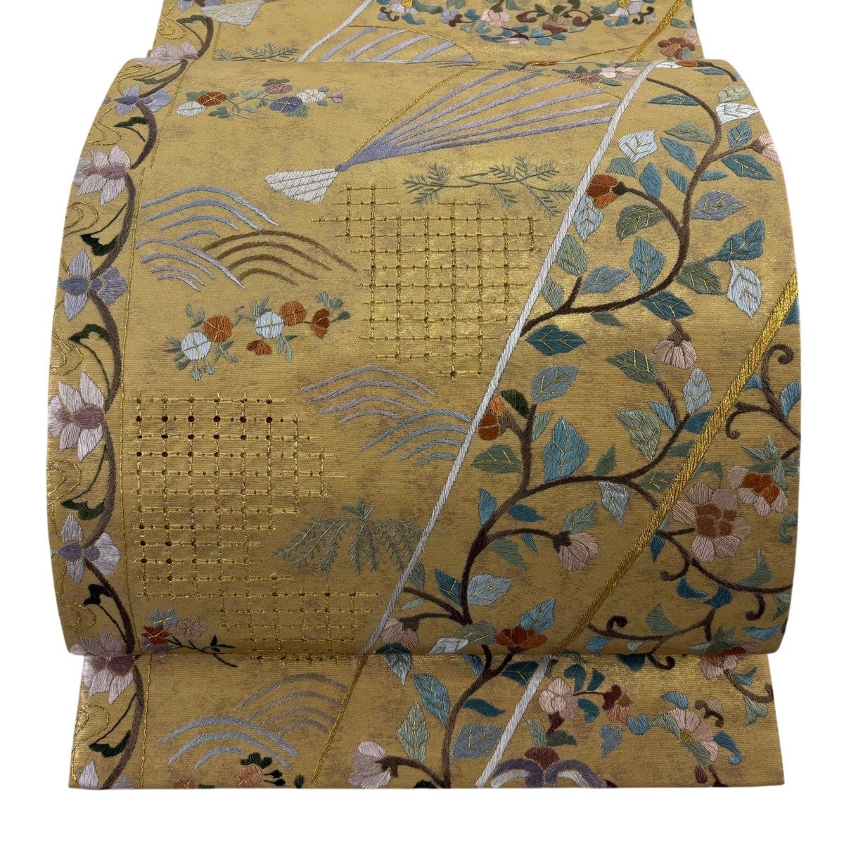 ◆663◆袋帯 六通 逸品 華文 有職文様 相良刺繍 金糸駒刺繍　正絹　着物帯 袋帯 逸品 扇 華文 金糸 刺繍 金色 六通 正絹｜中古・古着・リサイクル