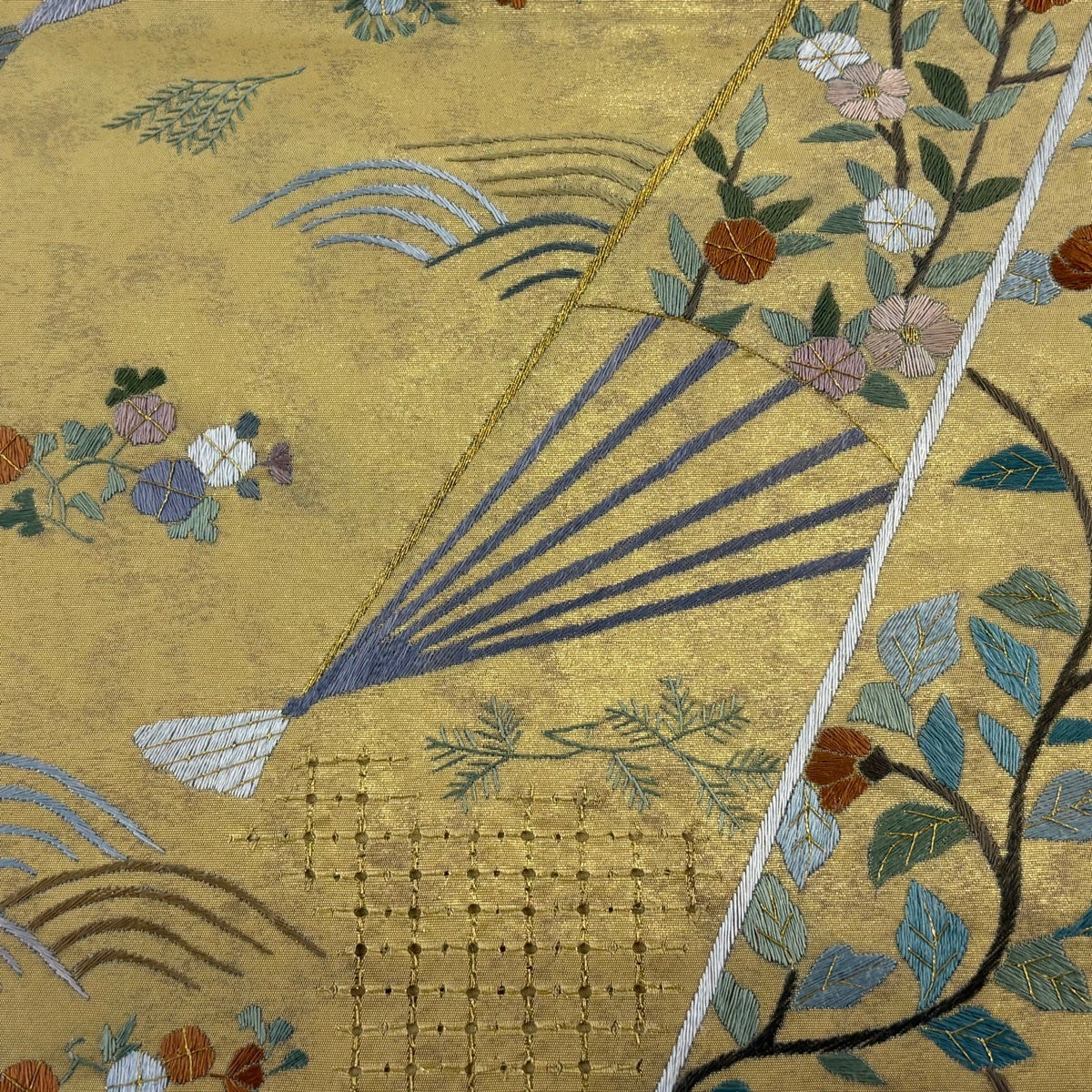 袋帯 逸品 扇 華文 金糸 刺繍 金色 六通 正絹｜中古・古着・リサイクル