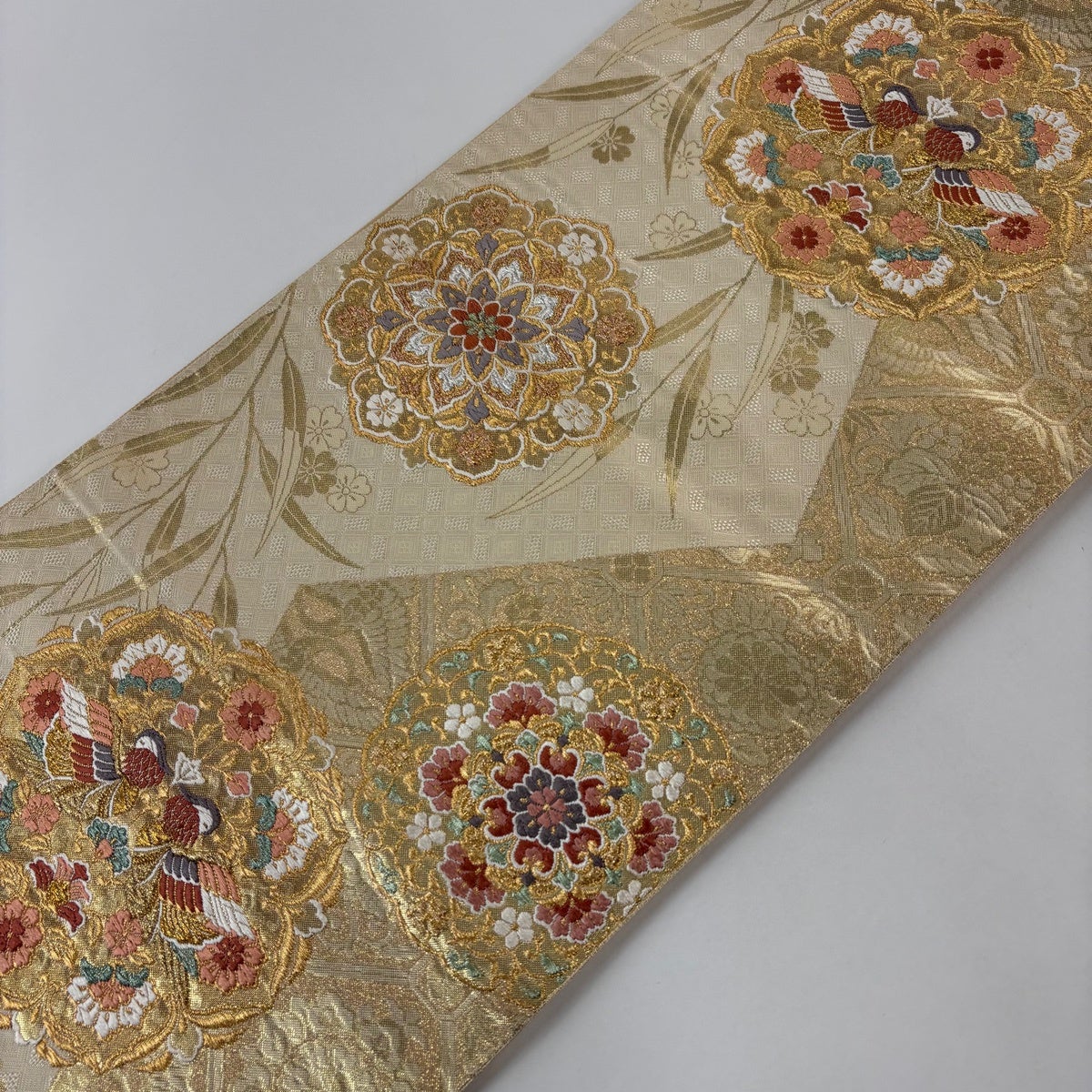 美品】 袋帯 秀品 華文 鳥 金銀糸 箔 ベージュ 六通 正絹｜中古・古着