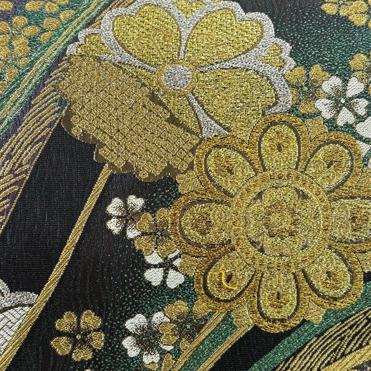 美品】 袋帯 秀品 振袖向き 桜 波 金銀糸 箔 黒 六通 正絹｜中古・古着