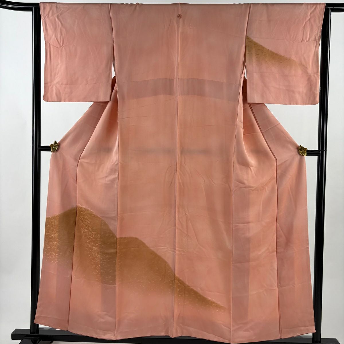 美品】 色無地 身丈155cm 裄丈63.5cm S 袷 地紋 ピンク 正絹 優品