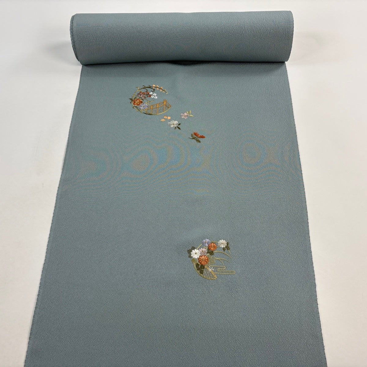 反物 秀品 付下げ 桜 草花 刺繍 金糸 青灰色 正絹｜中古・古着