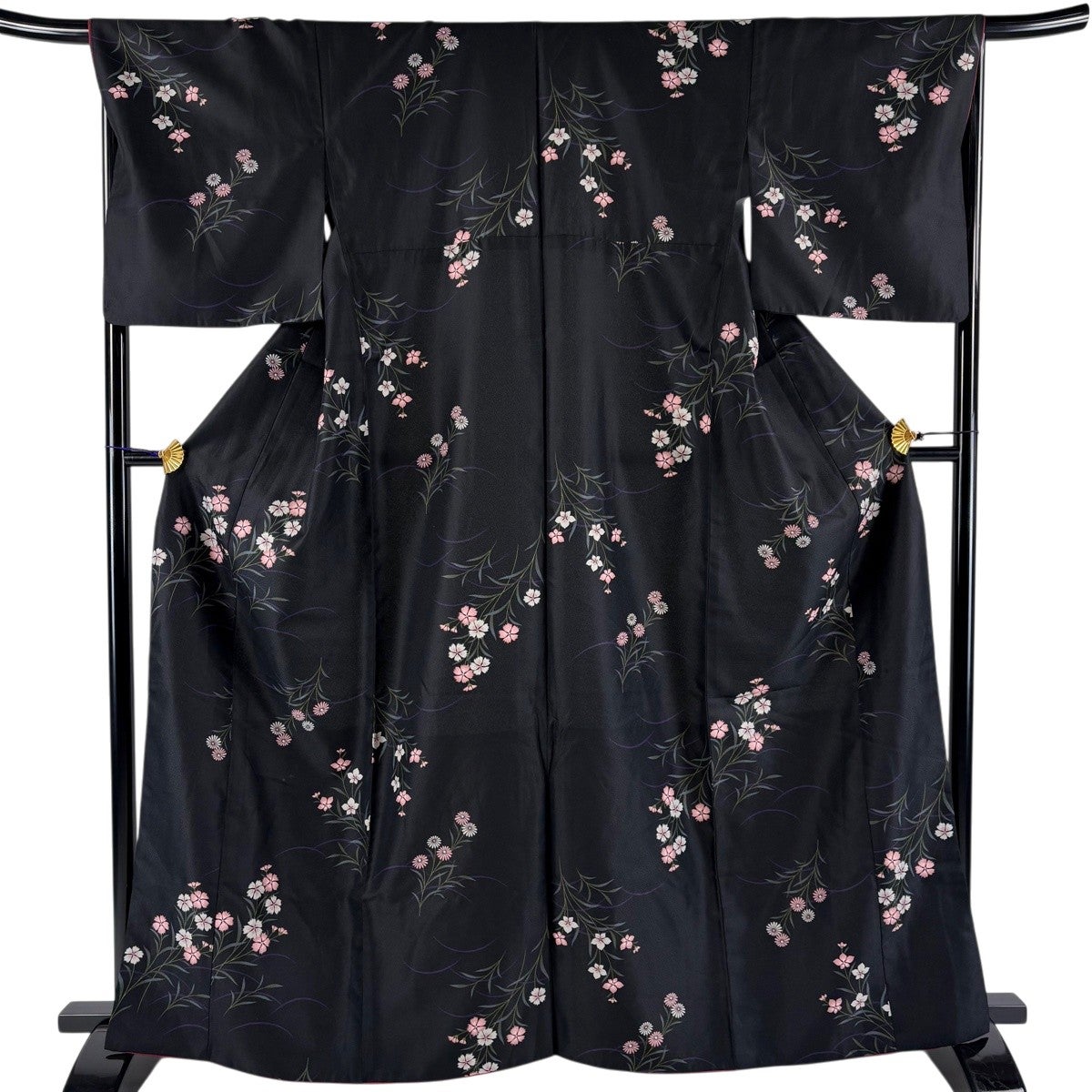 中古品　袷洗える付下げ着物　黒地　Mサイズ 洗える着物 黒｜バイセルオンライン 中古・リサイクル着物【公式】通販