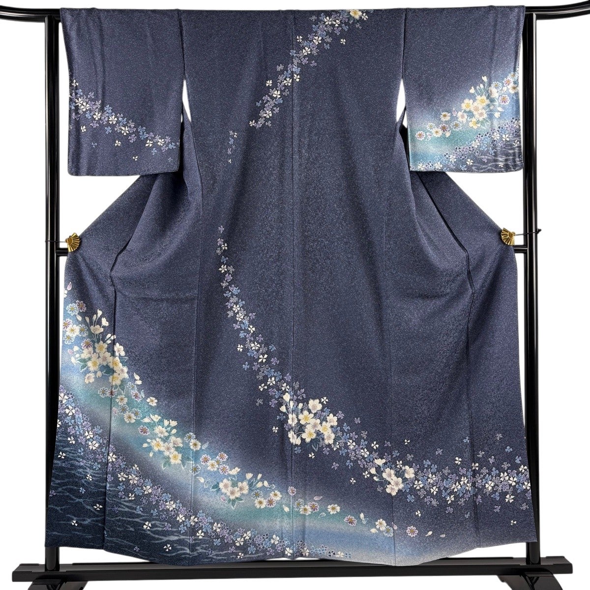 色無地 身丈154.5cm 裄丈64cm 正絹 秀品 【中古】 色無地 身丈154cm 裄丈64cm M 袷 花井幸子 落款あり 縮緬 紫 正絹 秀品