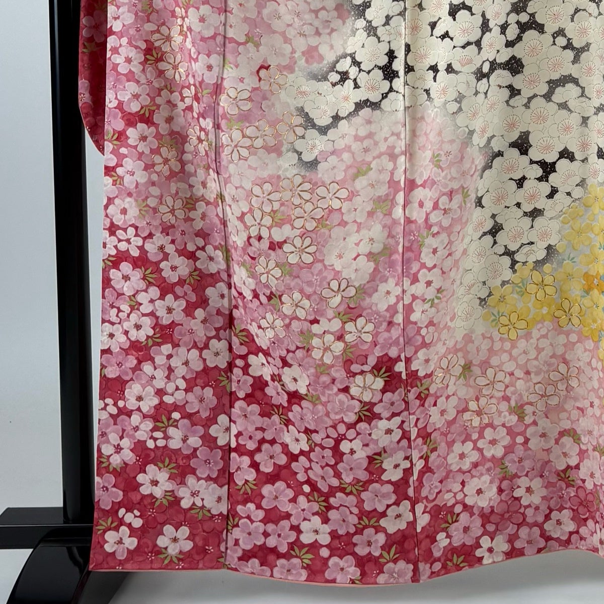 振袖 身丈162.5cm 裄丈66.5cm M 袷 岩田専太郎 落款あり 草花 梅 金糸