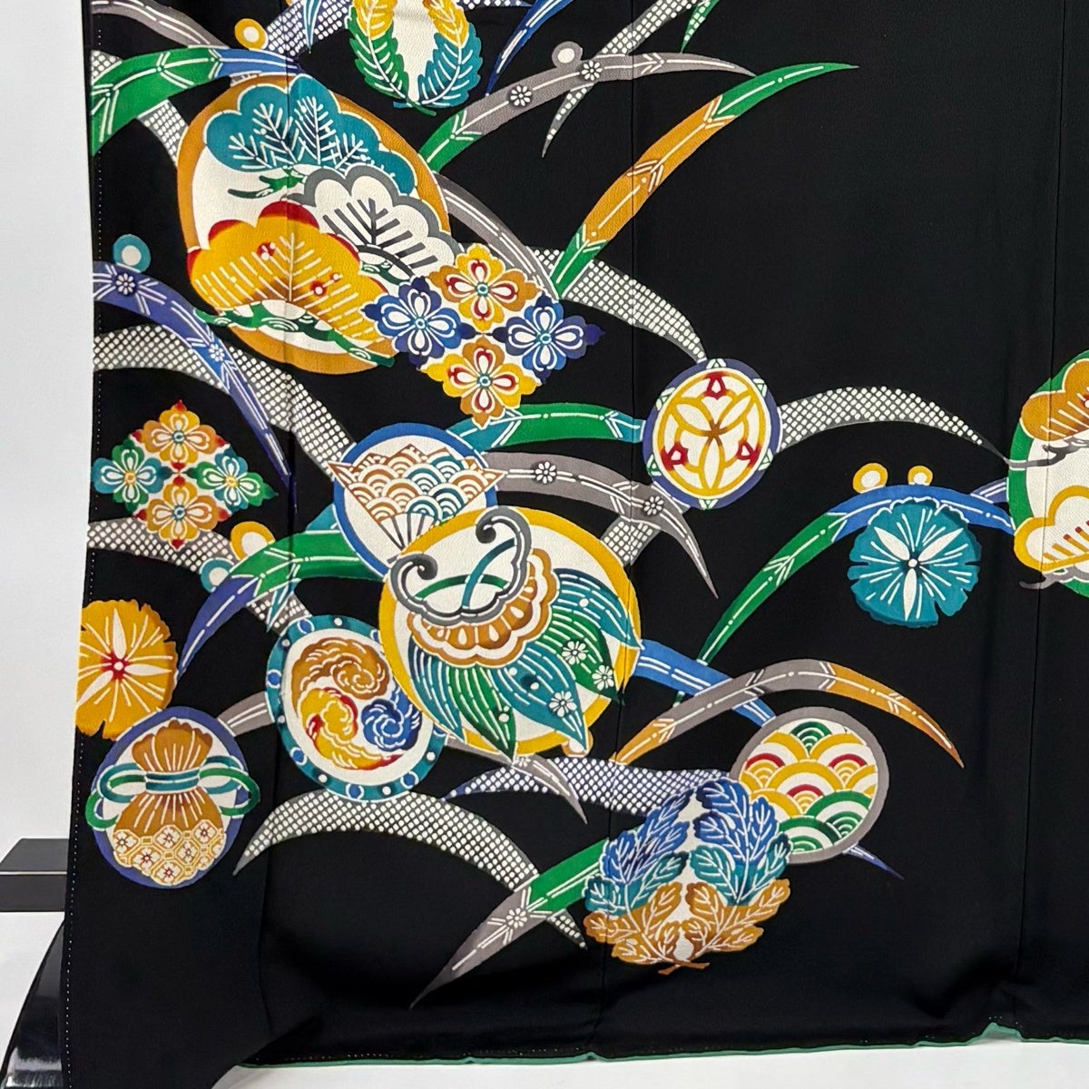 美品】 振袖 身丈173cm 裄丈67cm M 袷 五味桂子 落款あり 笠松 花菱
