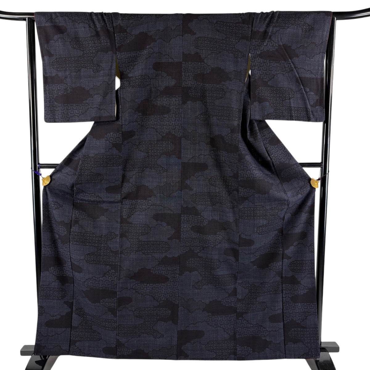結城紬 身丈160.5cm 裄丈67cm 正絹 逸品 【中古】 結城紬 身丈162cm 裄丈67cm M 単衣 本場結城ちぢみ 人間国宝 田中林次