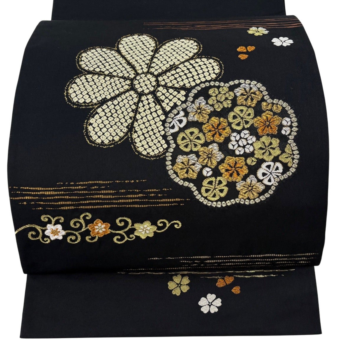 美品】 袋帯 逸品 渡文 落款あり 唐草段花文 霞 草花 唐織 金銀糸 黒 美品】 袋帯 逸品 渡文 落款あり 唐草段花文 霞 草花 唐織 金銀糸 黒