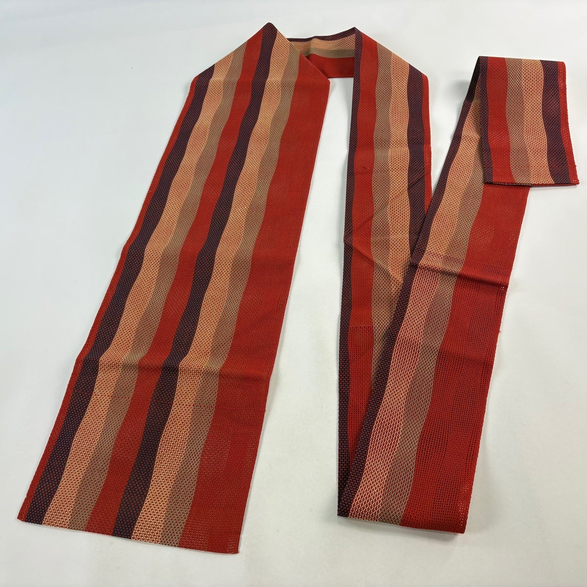 名古屋帯 紬地 縦縞 赤系　夏帯 美品】 名古屋帯 秀品 夏帯 縞 赤 正絹｜中古・古着・リサイクル着物