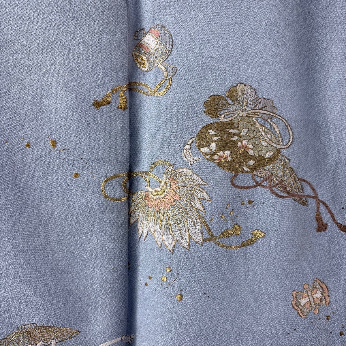 付下げ 身丈154cm 裄丈62cm S 袷 宝尽くし 金糸 蘇州刺繍 青灰色 正絹