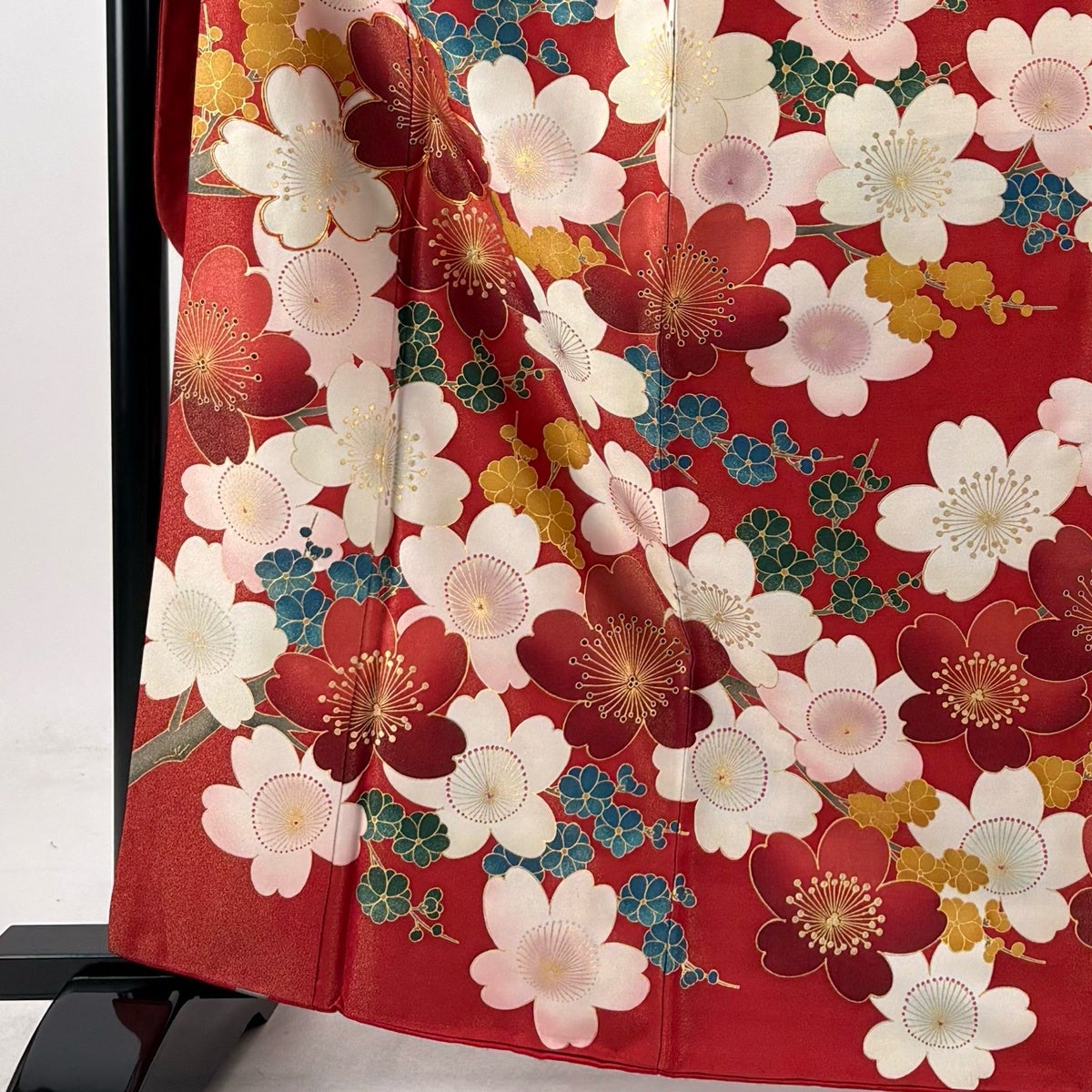 美品】 振袖 身丈163.5cm 裄丈64cm M 袷 桜 枝梅 金通し 金彩 赤 正絹