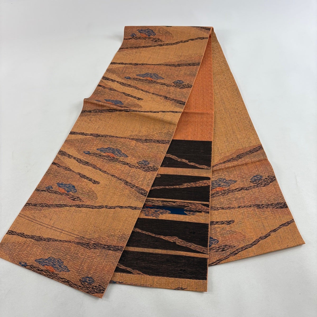 美品】 名古屋帯 優品 八寸名古屋帯 雲文 霞 薄オレンジ 正絹｜中古