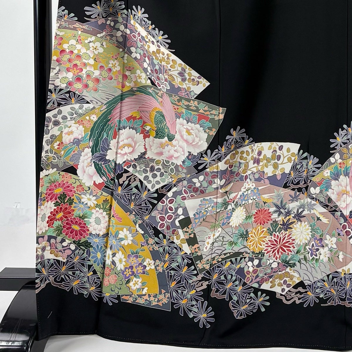 美品　裄丈長め　作家物　正絹黒留袖　単品 美品】 黒留袖 身丈168.5cm 裄丈67cm M 袷 落款あり 扇面 花鳥 黒 正絹