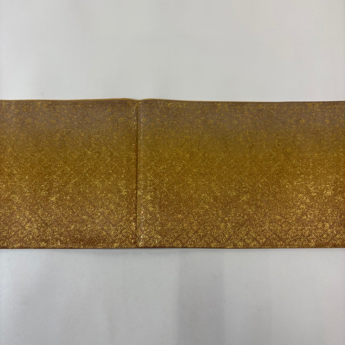 美品】 袋帯 秀品 華文 蝶 箔 金銀糸 金色 六通 正絹｜中古・古着
