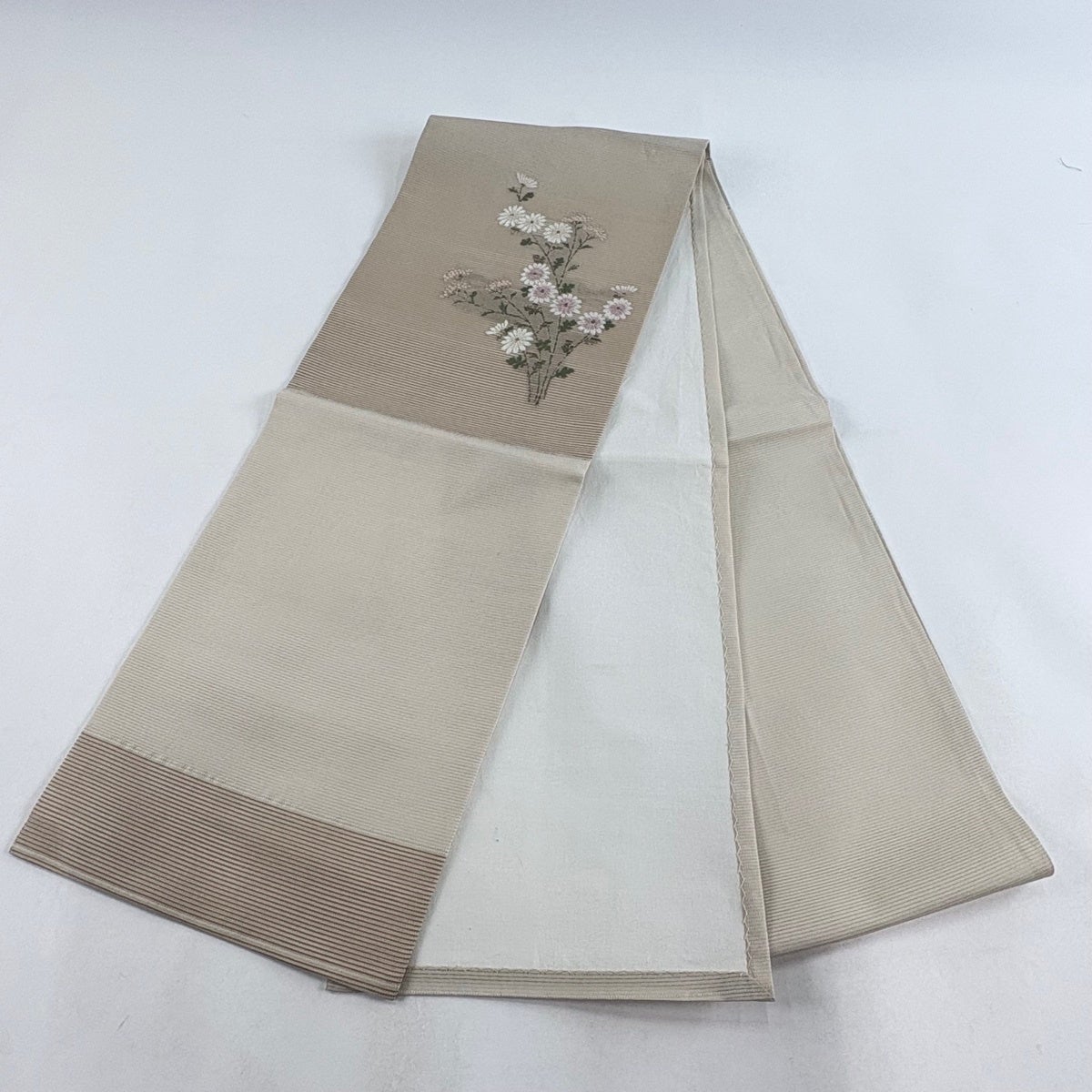 ユ44未着用開名古屋帯 夏帯 羅　ベージュ正絹 美品 仕立て上り 開き名古屋帯 優品 夏帯 絽 菊 女郎花 ベージュ 正絹｜中古・古着