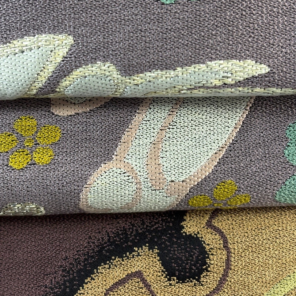 美品】 袋帯 逸品 うさぎ 雪輪 銀糸 箔 紫 六通 正絹｜中古・古着
