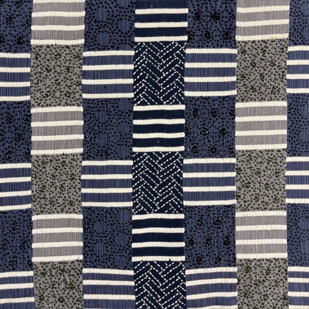 袋帯 名品 有職文様 縞 刺し子刺繍 藍色 六通 正絹｜中古・古着