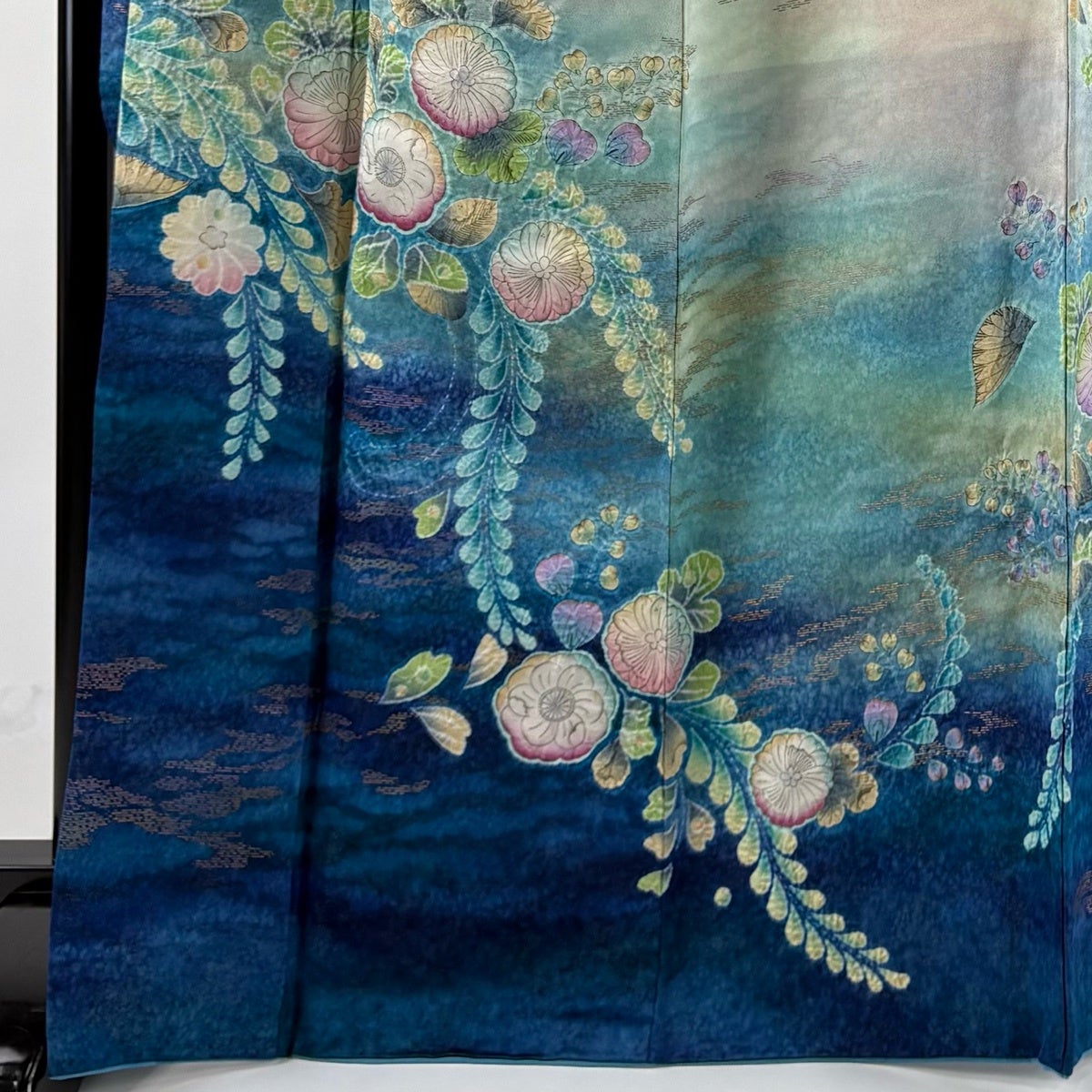【豪華】振袖　青緑　刺繍　スワトウ　成人式　正絹　身丈154 裄丈65 f7 振袖 身丈169cm 裄丈67cm M 袷 落款あり 辻が花 霞 金通し 金彩 青緑