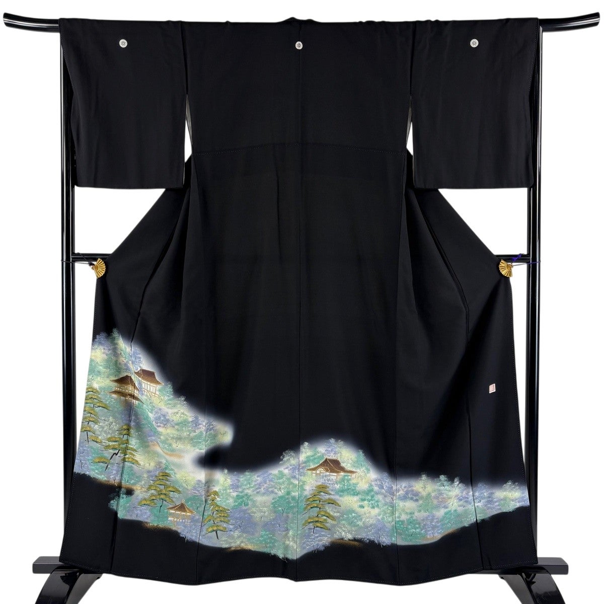 美品】 黒留袖 身丈157cm 裄丈66cm M 袷 落款あり 鶴 草花 金糸 金通し