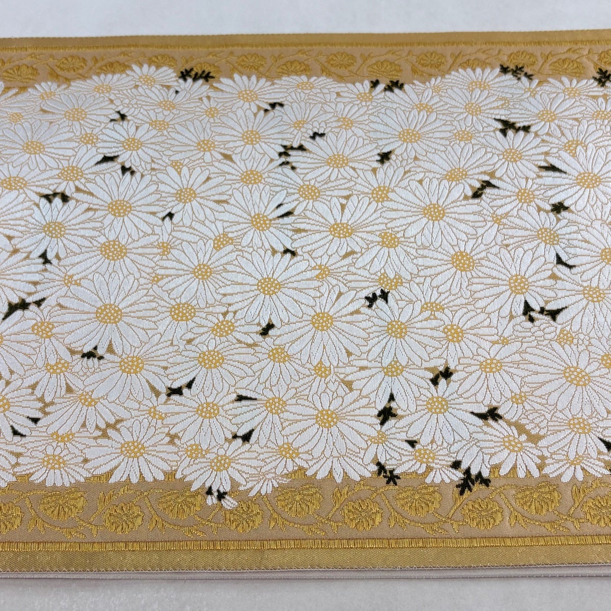 袋帯 作家物 落款有り 引箔地 刺繍 ベージュ 丸文 流線 新古品 kp1613 袋帯 作家物 落款有り 引箔地 刺繍 ベージュ 丸文 流線 新古品 kp1613