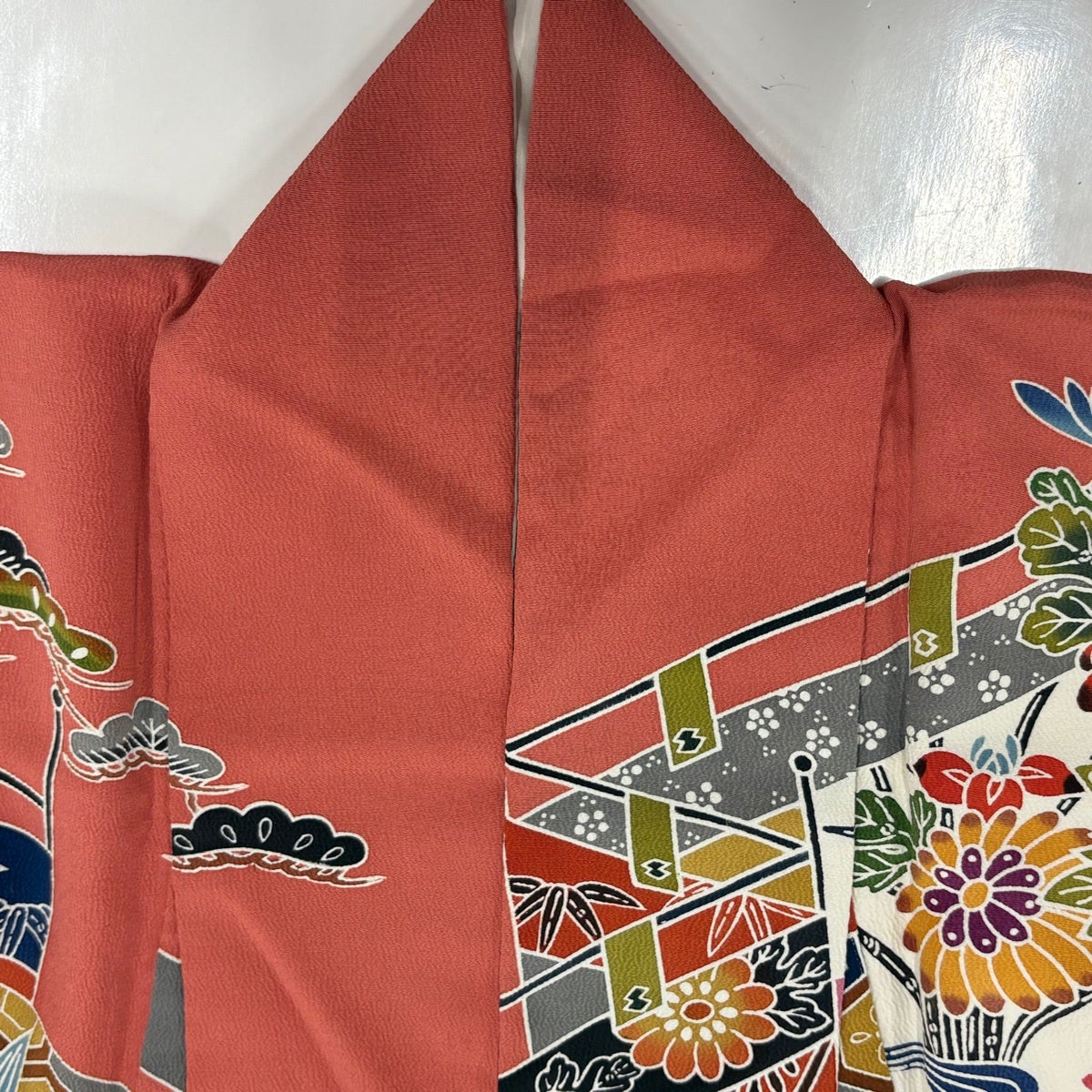 50%OFF 振袖 身丈157cm 裄丈63cm S 袷 花鳥 万幕 縮緬 サーモンピンク