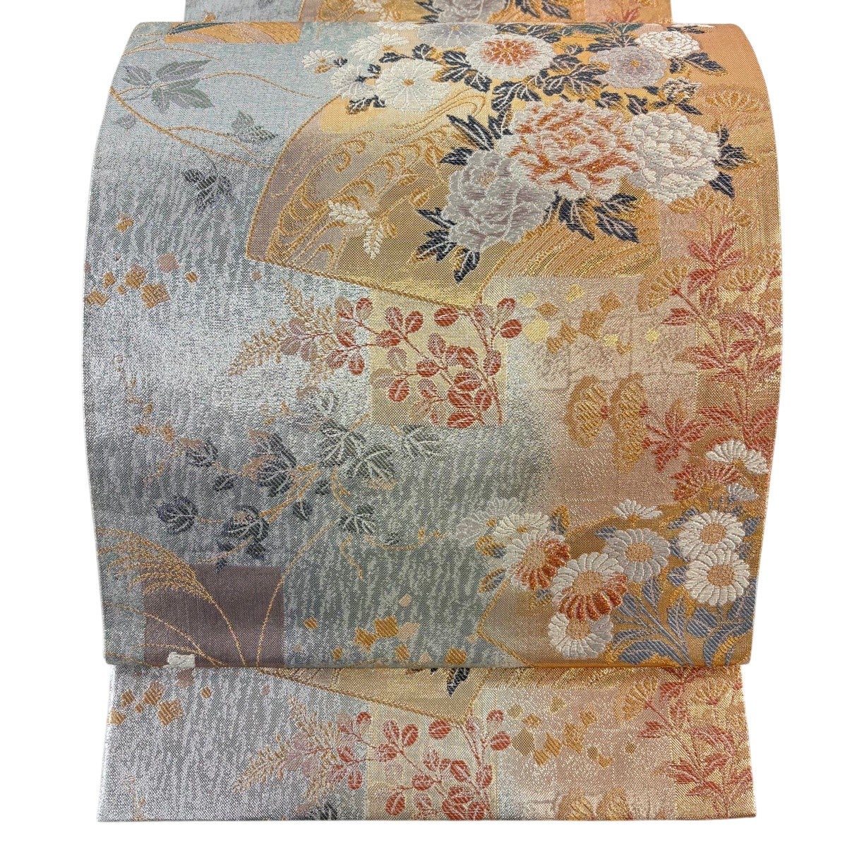 袋帯 秀品 細緻織 三重綾織 短冊秋草蒔絵文 金銀糸 刺繍 銀色 六通