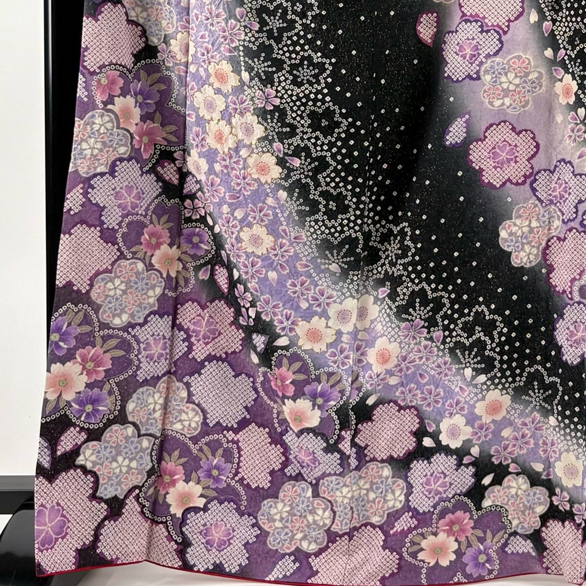 美品】 振袖 身丈168cm 裄丈67.5cm L 袷 桜 桜の花びら 金通し 箔 黒
