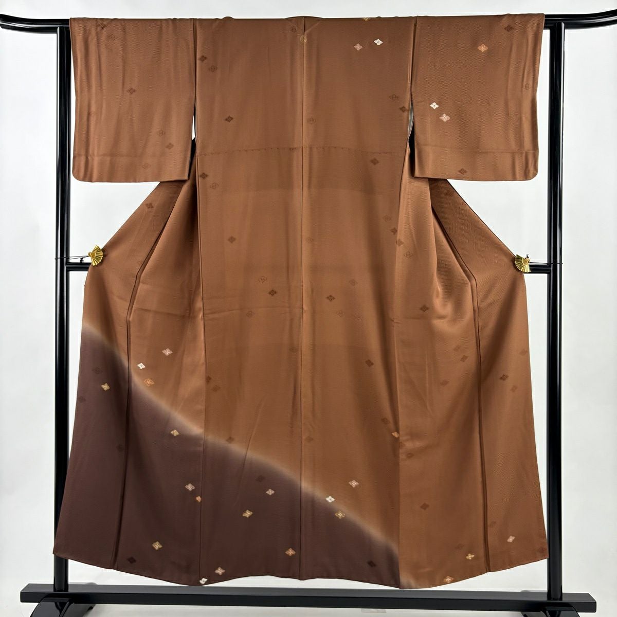 付下げ 身丈168.5cm 裄丈69.5cm 正絹 名品 【中古】 付下げ 身丈168cm 裄丈67cm M 袷 雲文 花鳥 刺繍 ぼかし 薄紫 正絹