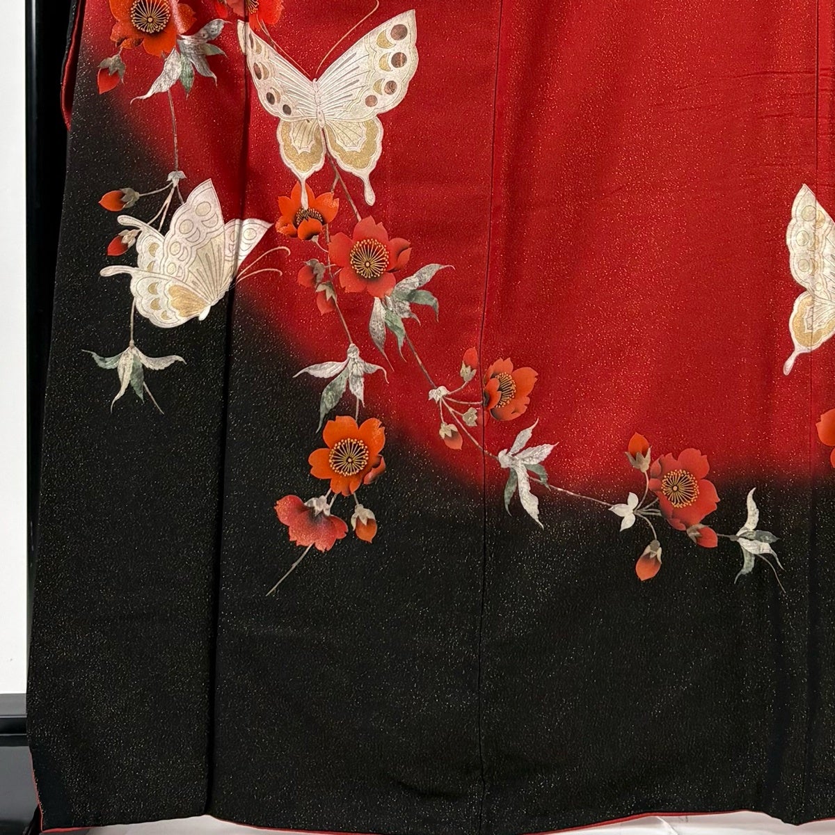 振袖 名品 蝶 垂れ桜 金銀彩 赤紫 袷 身丈166cm 裄丈66cm M