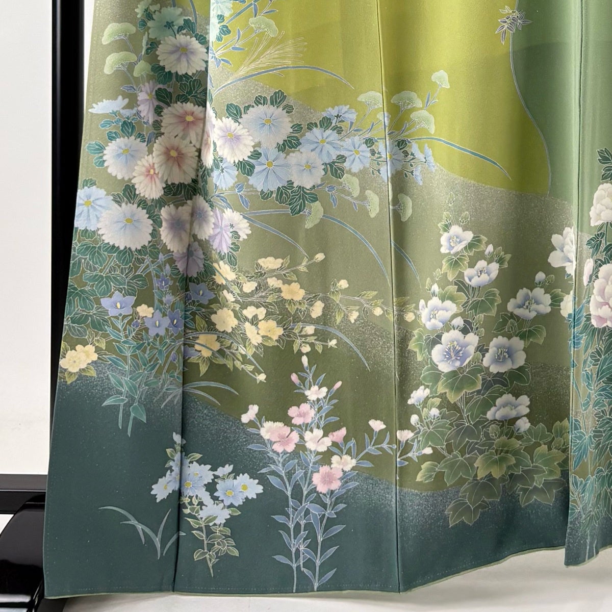 訪問着 身丈165cm 裄丈71cm L 袷 菊 秋草 染め分け 黄緑色 正絹 逸品