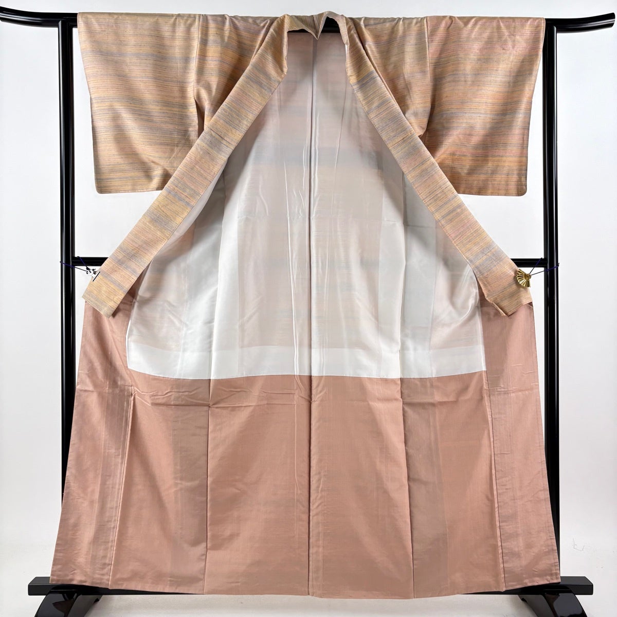 美品】 紬 身丈160.5cm 裄丈63cm S 袷 草木染 証紙あり 段縞 薄