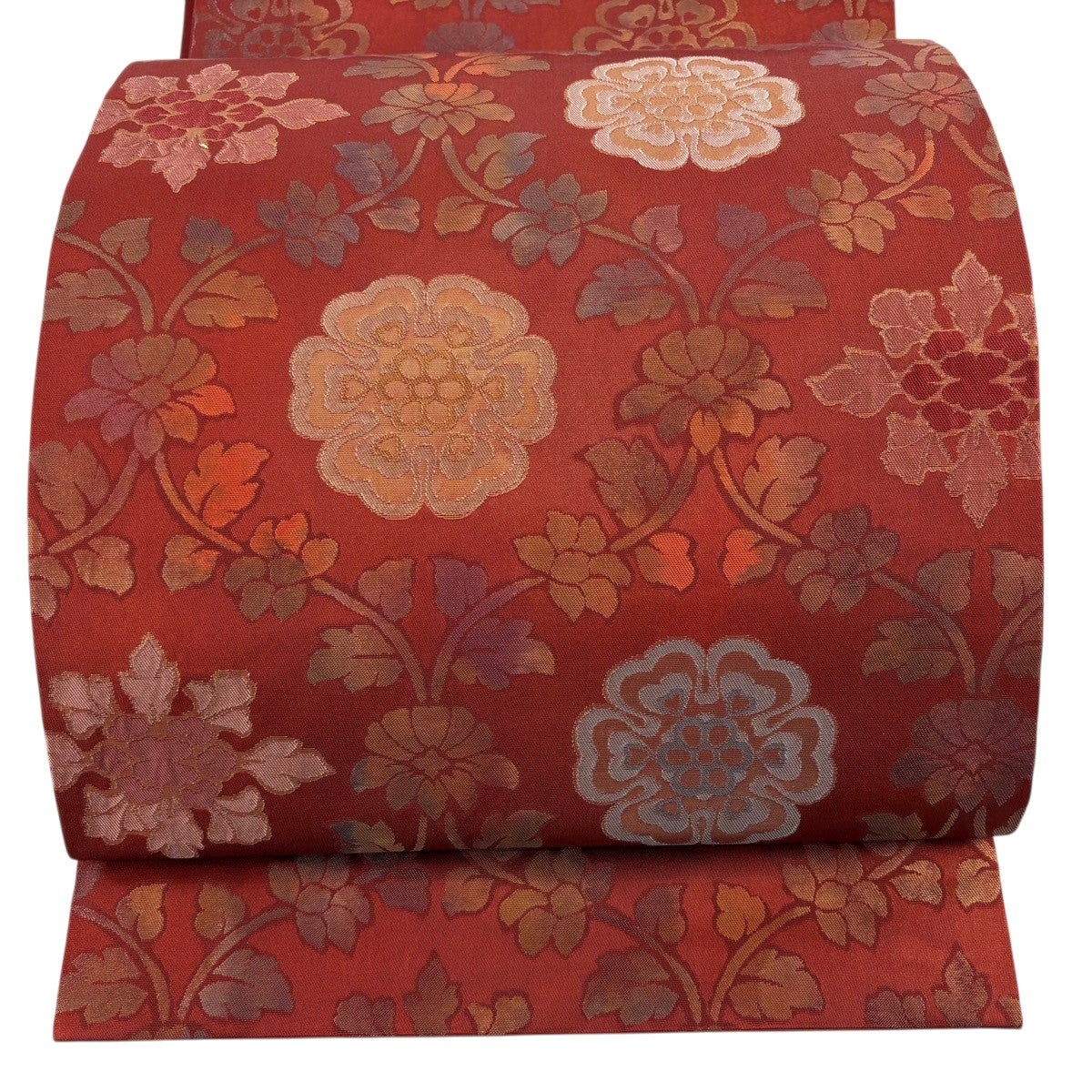 中古 洒落袋帯 正絹 草花 六通柄 レッド Bランク 422cm 5498 美品】 名古屋帯 秀品 草花 縮緬 朱色 正絹｜中古・古着・リサイクル