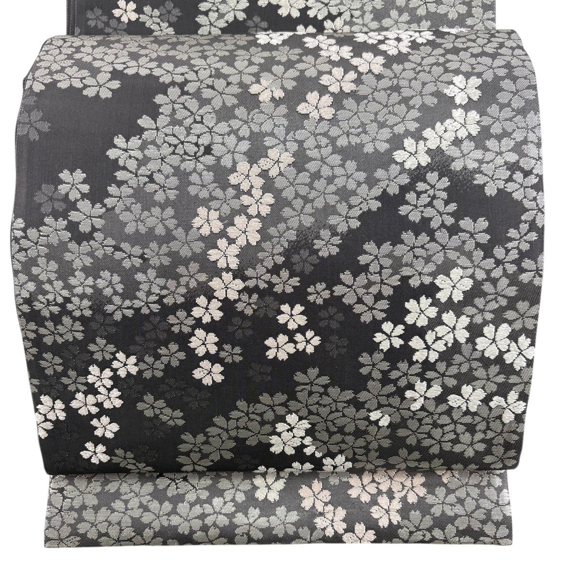 美品】 袋帯 秀品 桜 箔 銀糸 灰色 六通 正絹|中古・古着・リサイクル 美品】 袋帯 秀品 桜 箔 銀糸 灰色 六通 正絹|中古・古着・リサイクル