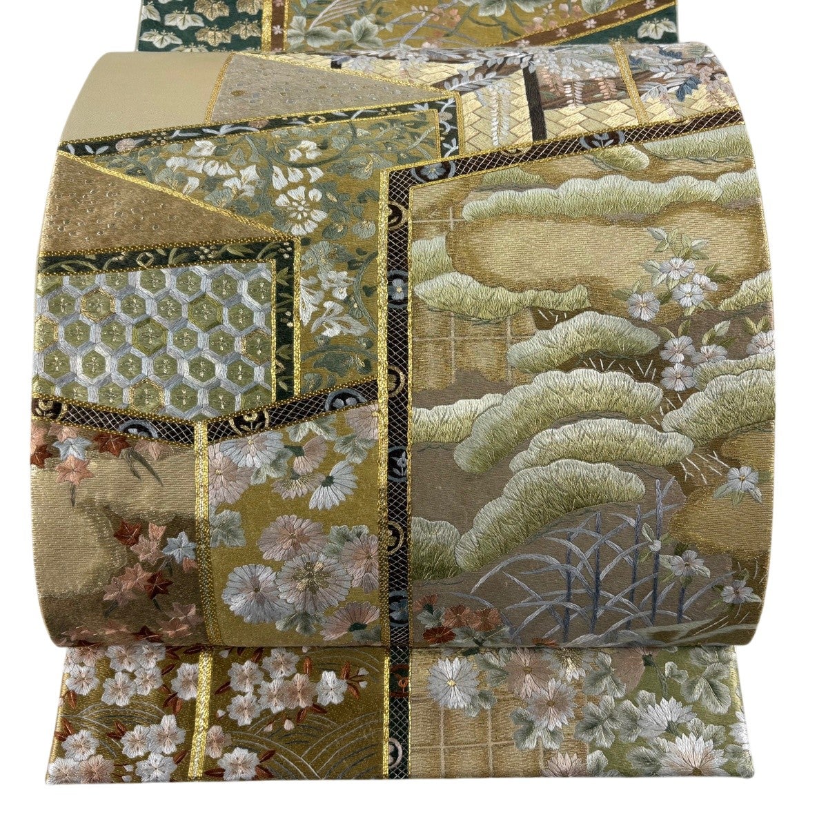 20%OFF 【美品】 袋帯 逸品 屏風 松竹梅 刺繍 金銀糸 金色 お太鼓柄