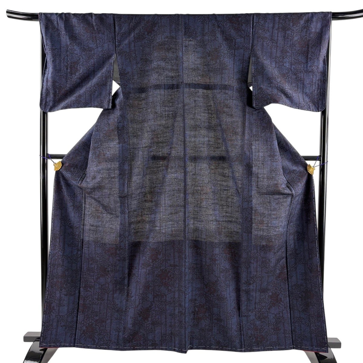 美品】 紬 身丈170.5cm 裄丈68cm L 袷 草花 紺色 正絹 名品｜中古