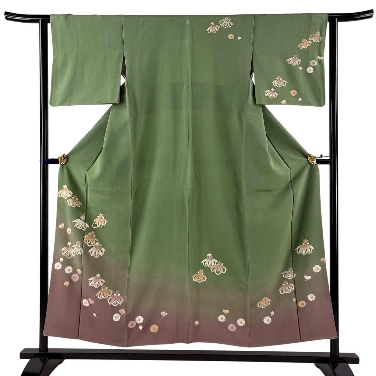 付下げ 身丈152cm 裄丈62.5cm 正絹 逸品 【中古】 付下げ 身丈152cm 裄丈62cm S 袷 笹 花 金糸 金彩 よもぎ色 正絹 秀品