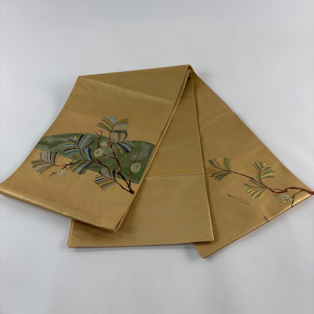 美品】 袋帯 秀品 鈴乃屋 若松 松笠 金糸 箔 金色 お太鼓柄 正絹｜中古
