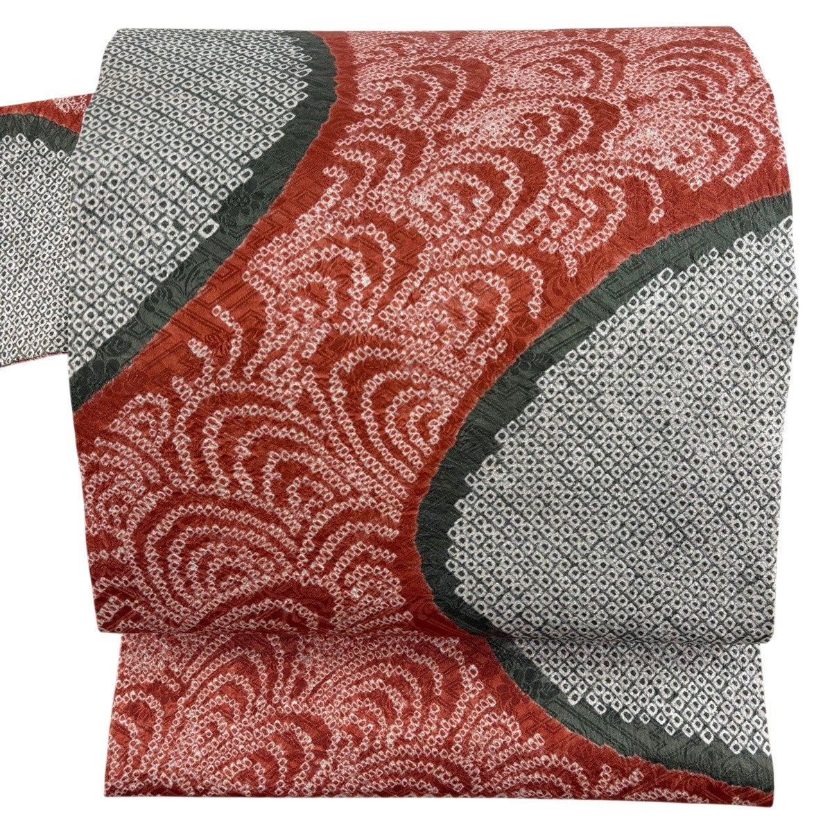 美品】 名古屋帯 秀品 幾何学模様 波 絞り 茜色 正絹｜中古・古着