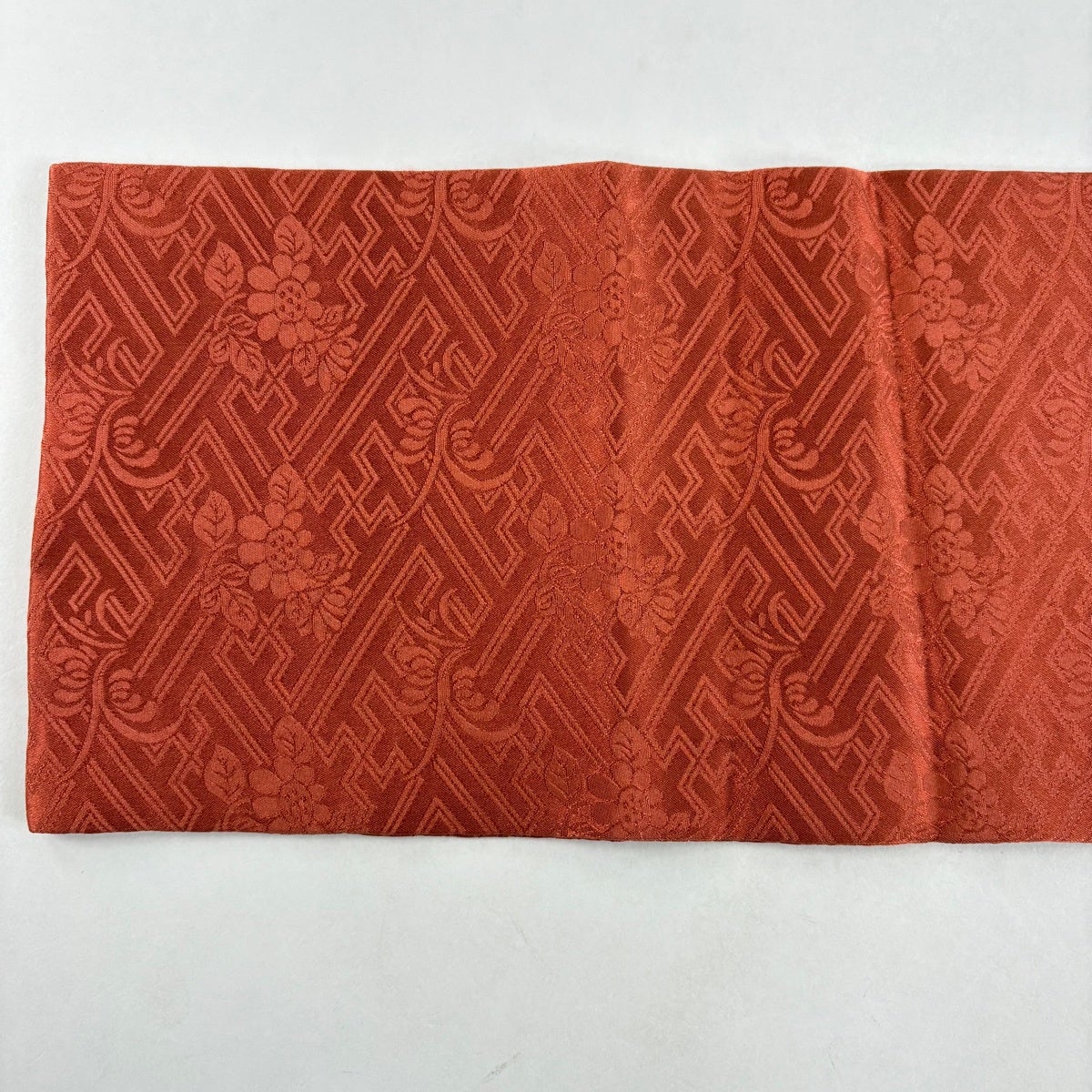 美品】 名古屋帯 秀品 幾何学模様 波 絞り 茜色 正絹｜中古・古着