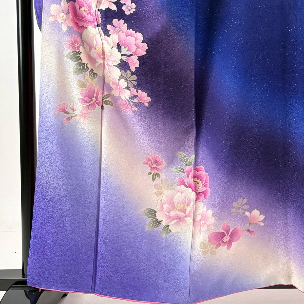 振袖Lサイズ身丈160cm裄65.5cm飾花文　暈し染め銀彩ラメ正絹パープル洋風 振袖Lサイズ身丈160cm裄65.5cm飾花文 暈し染め銀彩ラメ正絹パープル
