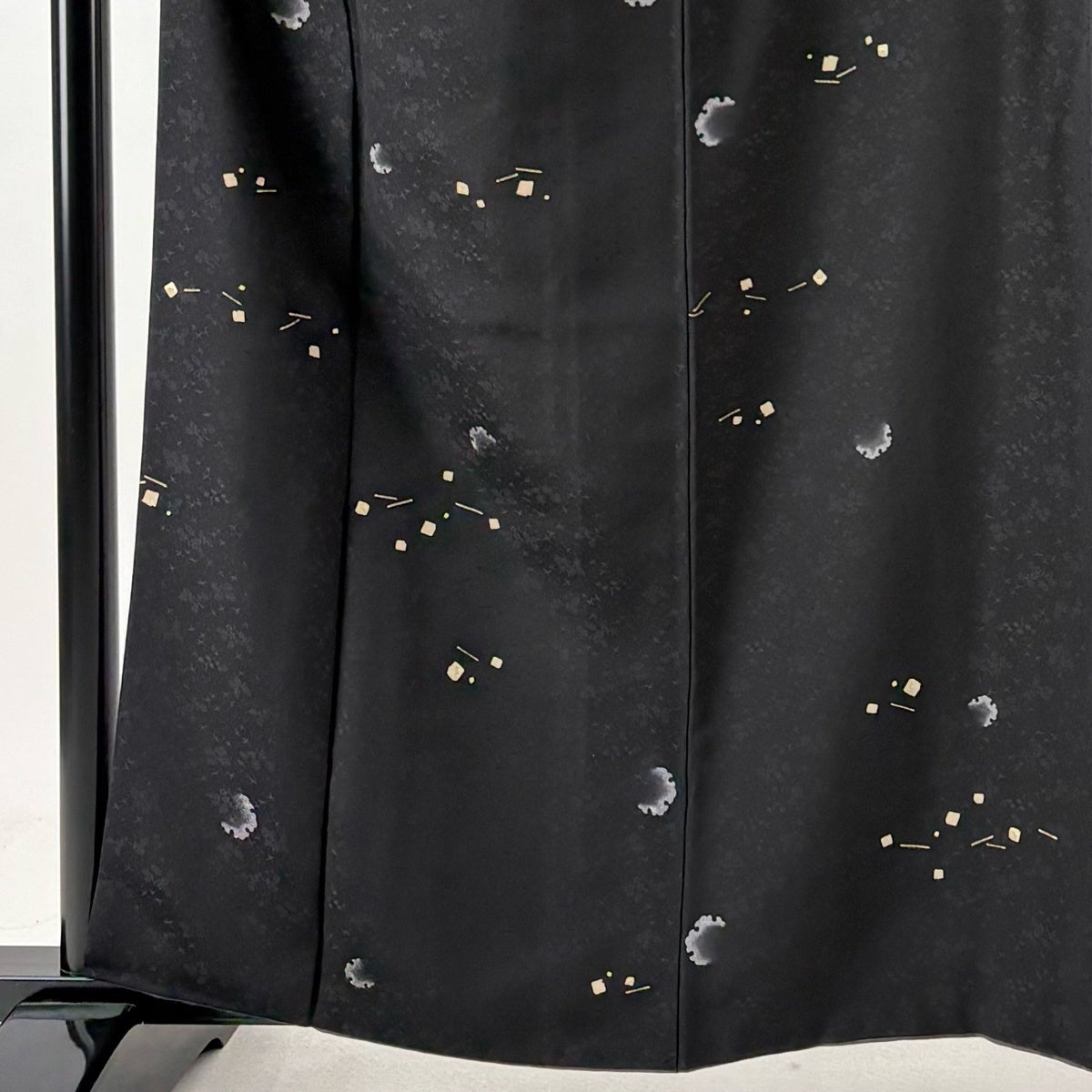 30%OFF 【美品】 小紋 身丈160cm 裄丈66cm M 袷 雪輪 箔散らし 金銀彩