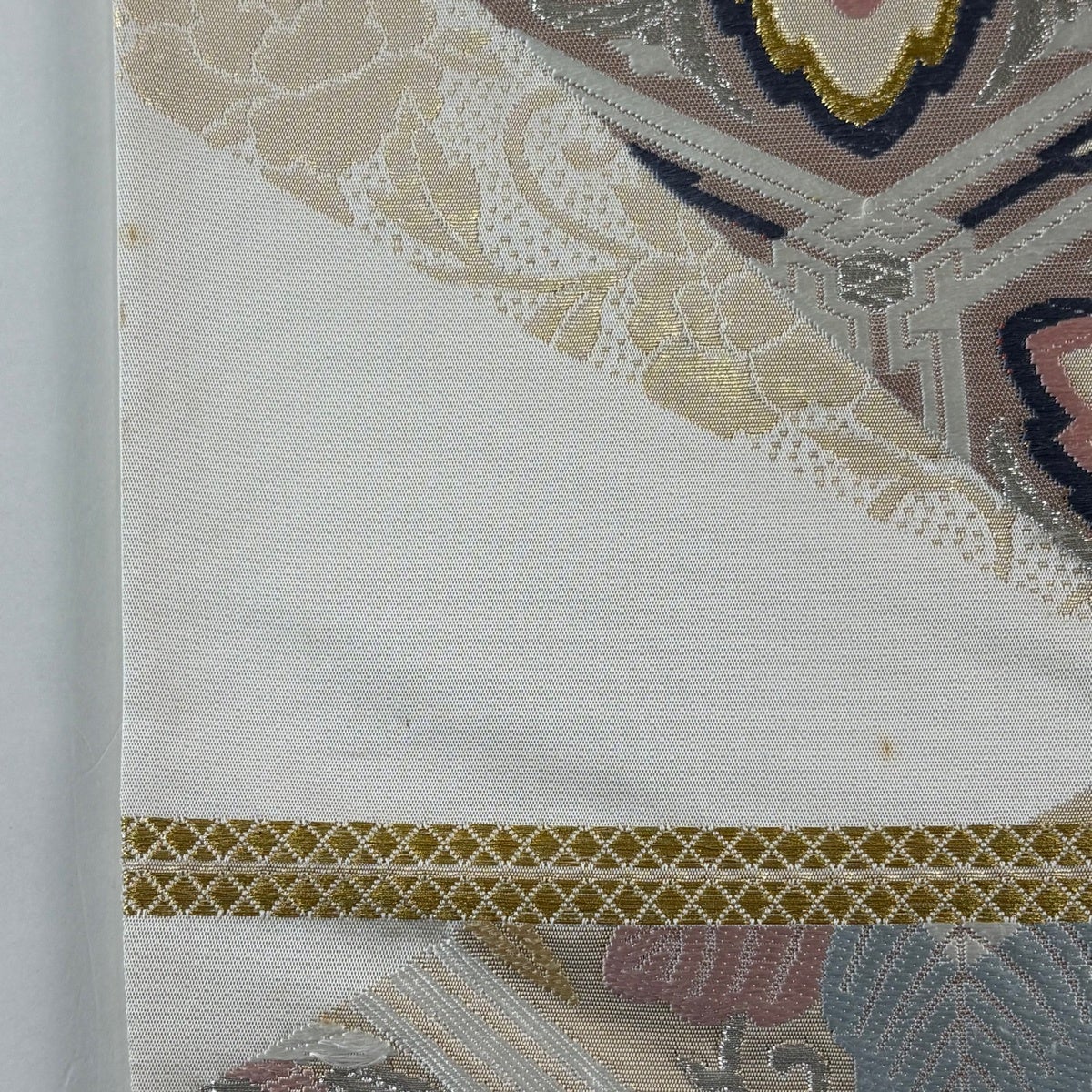 袋帯 秀品 関西仕立て 華文 花鳥 金銀糸 箔 クリーム 六通 正絹｜中古