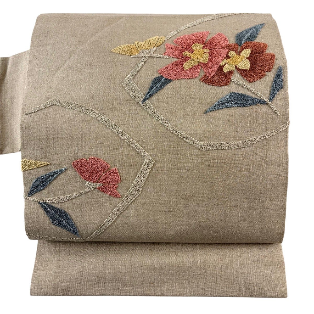 名古屋帯 秀品 紬地 草花 刺し子刺繍 薄オレンジ 正絹|中古・古着 名古屋帯 秀品 紬地 草花 刺し子刺繍 薄オレンジ 正絹|中古・古着