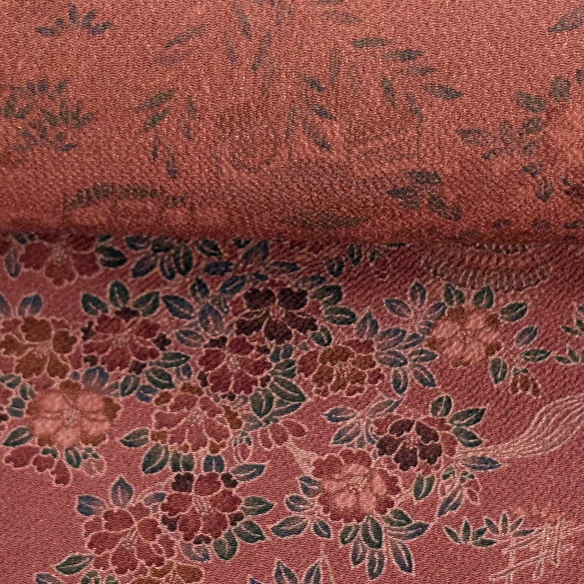 反物 秀品 小紋 京茶や辻文様 流水 縮緬 小豆色 正絹｜中古・古着