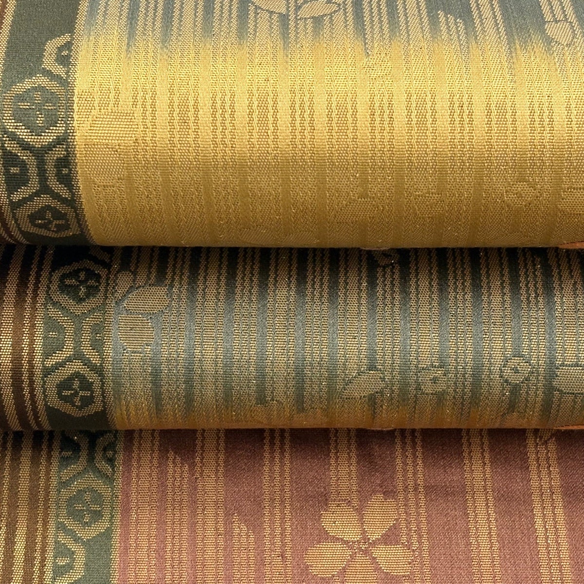 刺繍 六通 袋帯 金糸 正絹 未使用品 美品】 袋帯 秀品 桜 雪芝 金糸 刺繍 茶色 六通 正絹｜中古・古着