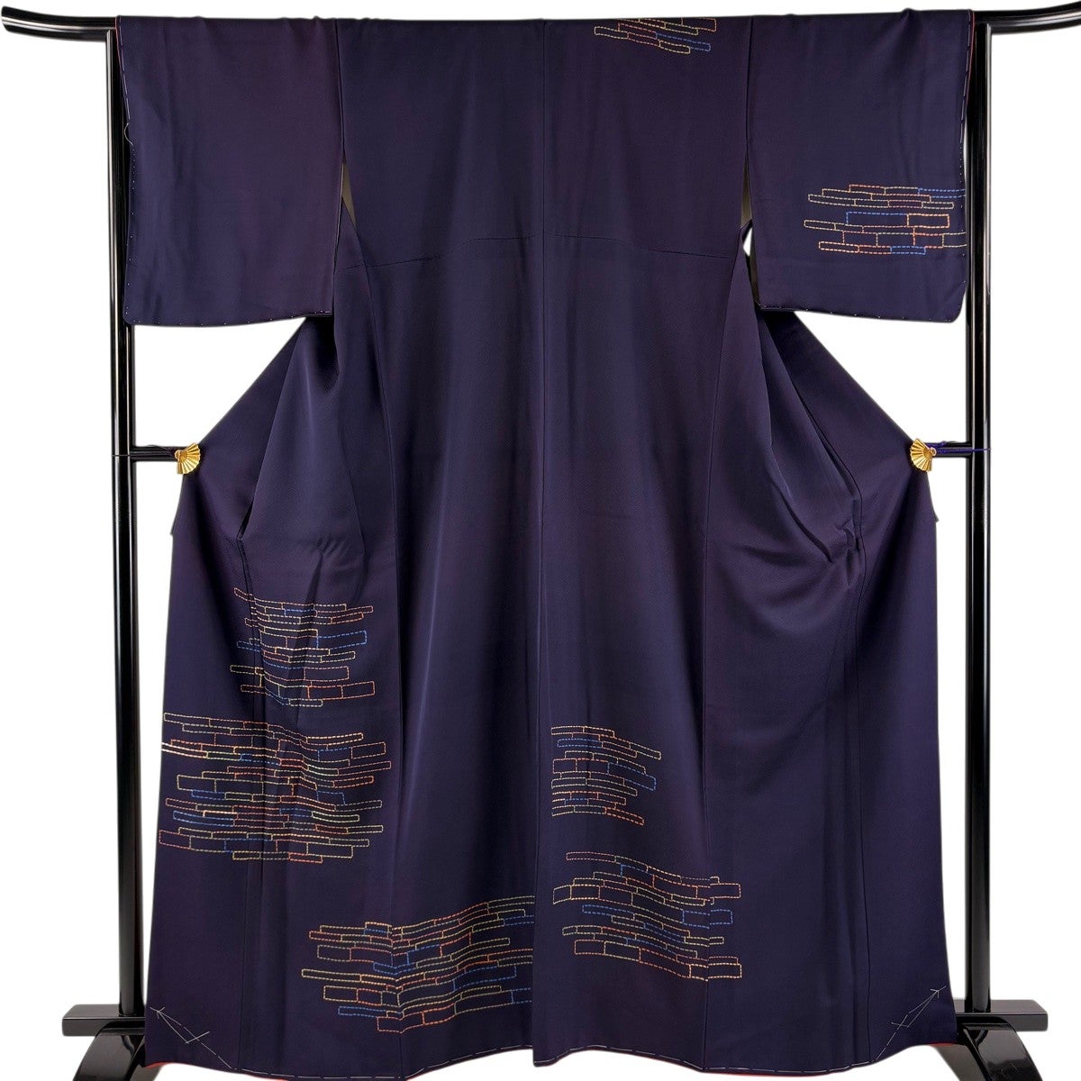 付下げ 身丈158cm 裄丈64.5cm 正絹 秀品 【中古】 付下げ 身丈157cm 裄丈65cm M 袷 草花 刺繍 金糸 薄紫 正絹 秀品｜中古