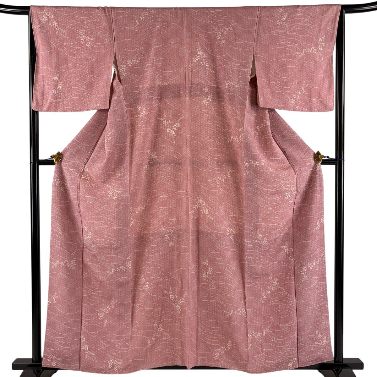 【美品】 小紋 身丈160cm 裄丈65cm 正絹 名品 【中古】 小紋 身丈160cm 裄丈66cm M 袷 やまと 萩 麻の葉 ピンク 正絹 優品
