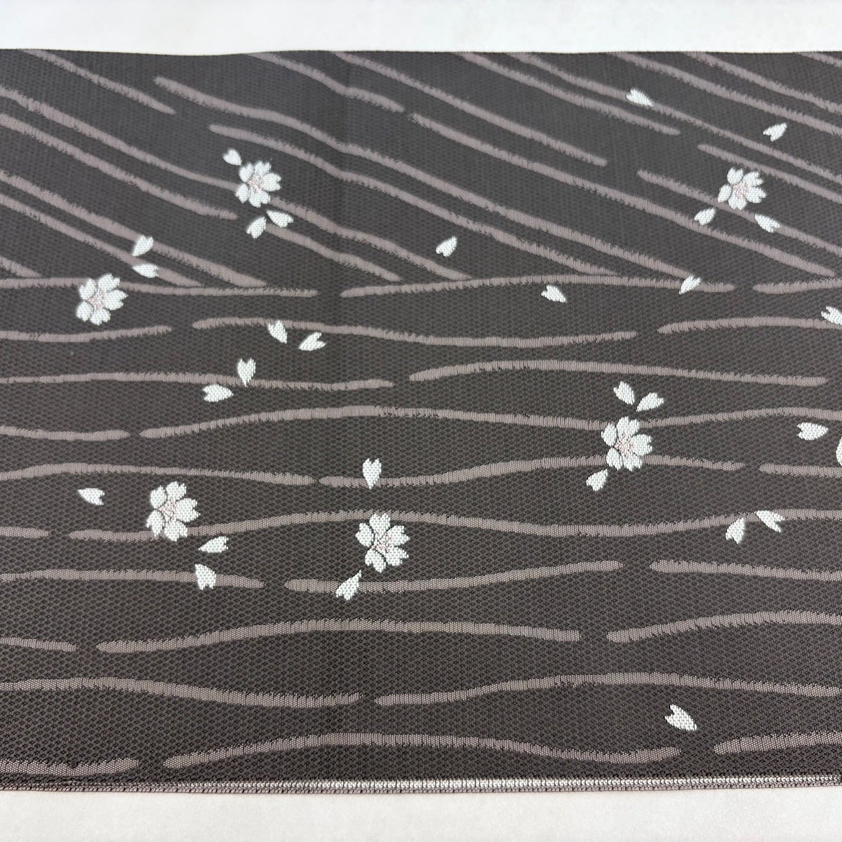 美品】 名古屋帯 優品 松葉仕立て 八寸名古屋帯 やまと 草花 幾何学